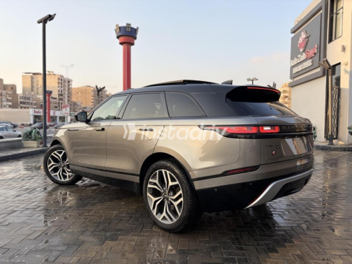 Land Rover Velar 2020 White Automatic Used for Sale in Greater Cairo ( Cairo + Giza) - 4