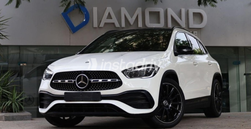 Mercedes GLA 200 2022 White Automatic Used for Sale in Cairo - 7