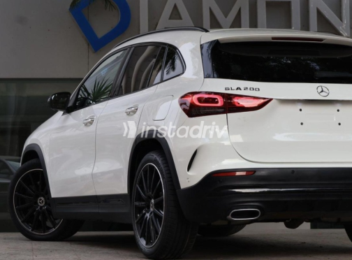 Mercedes GLA 200 2022 White Automatic Used for Sale in Cairo - 10