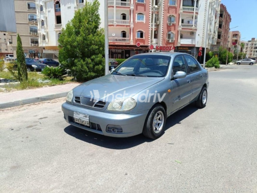 دايو لانوس 2 2006 سماوي يدوي مستعملة للبيع في الغردقة - 1