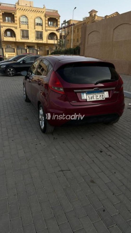 Ford Fiesta 2012 Dark Red Automatic Used for Sale in Cairo - 2