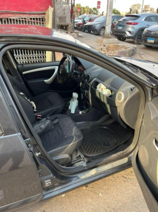 Renault Sandero 2014 Dark Gray Automatic Used for Sale in Dahab