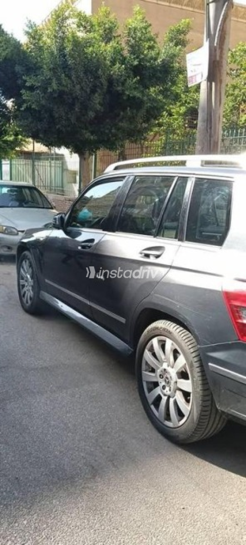 Mercedes GLK 300 2010 Dark Gray Automatic Used for Sale in Heliopolis - 3