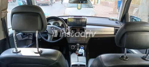 Mercedes GLK 300 2010 Dark Gray Automatic Used for Sale in Heliopolis - 6