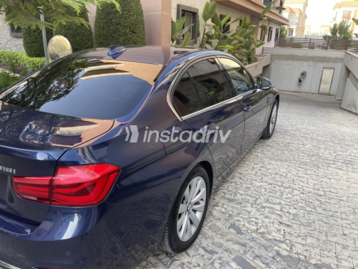 BMW 318 2019 Dark Blue Automatic Used for Sale in Cairo - 2