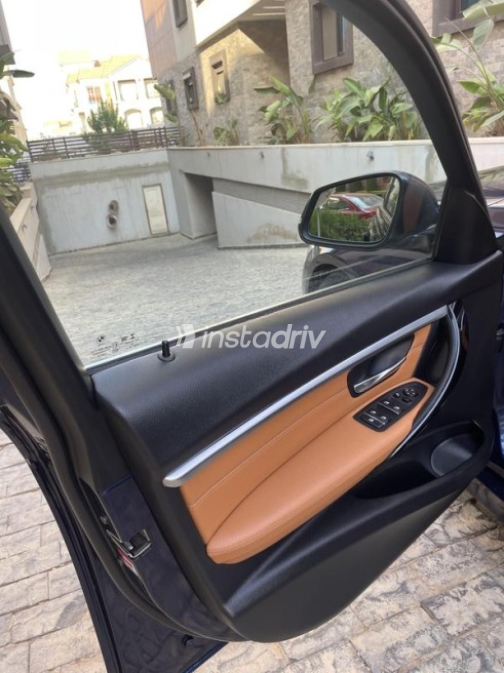 BMW 318 2019 Dark Blue Automatic Used for Sale in Cairo - 5