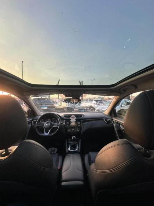 Nissan Qashqai 2020 White Automatic Used for Sale in Nasr city - 3