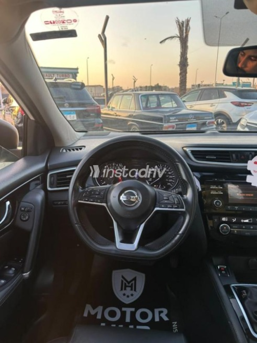 Nissan Qashqai 2020 White Automatic Used for Sale in Nasr city - 6