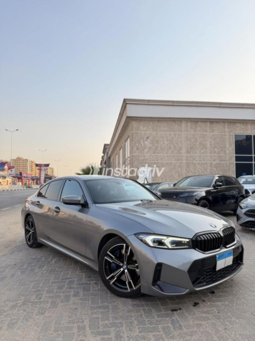 بي ام دبليو 330 2024 رمادي أوتوماتيك مستعملة للبيع في القاهرة - 3