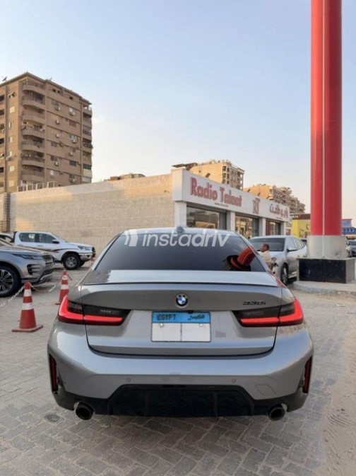 بي ام دبليو 330 2024 رمادي أوتوماتيك مستعملة للبيع في القاهرة - 4