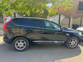 Volvo XC60 2016 Black Automatic Used for Sale in Giza
