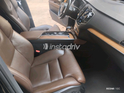 فولفو XC90 2021 أسود أوتوماتيك مستعملة للبيع في القاهرة - 4