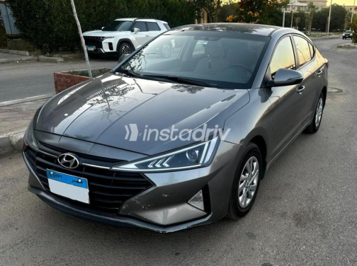 Hyundai Elantra AD 2020 Silver Automatic Used for Sale in Cairo - 6