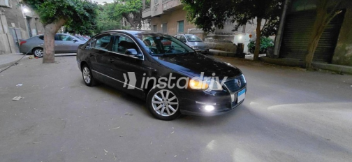 Volkswagen Passat 2011 Black Automatic Used for Sale in El Haram - 3