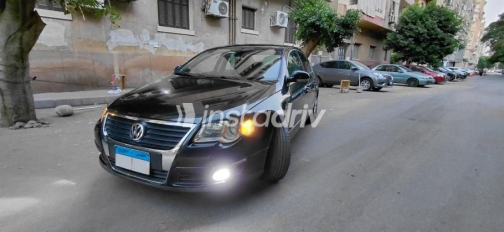 Volkswagen Passat 2011 Black Automatic Used for Sale in El Haram - 4