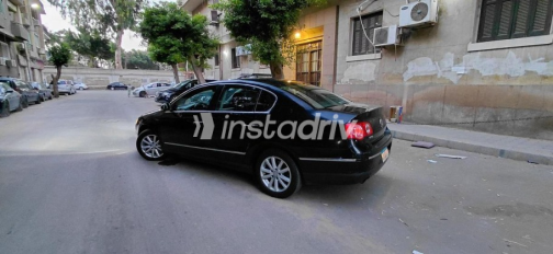 Volkswagen Passat 2011 Black Automatic Used for Sale in El Haram - 5