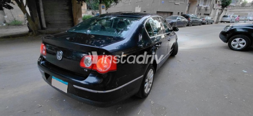Volkswagen Passat 2011 Black Automatic Used for Sale in El Haram - 8
