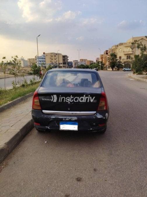 Renault Logan 2011 Gray Manual Used for Sale in Cairo - 2