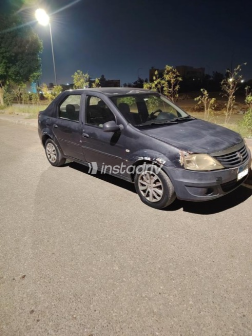 Renault Logan 2011 Gray Manual Used for Sale in Cairo - 6