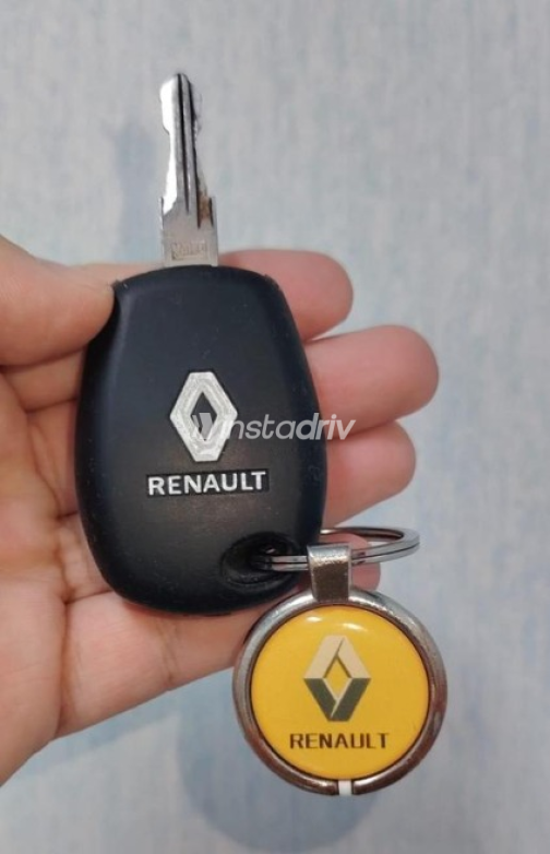 Renault Logan 2011 Gray Manual Used for Sale in Cairo - 7