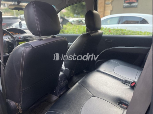 Hyundai Matrix 2010 Brown Manual Used for Sale in Cairo - 8