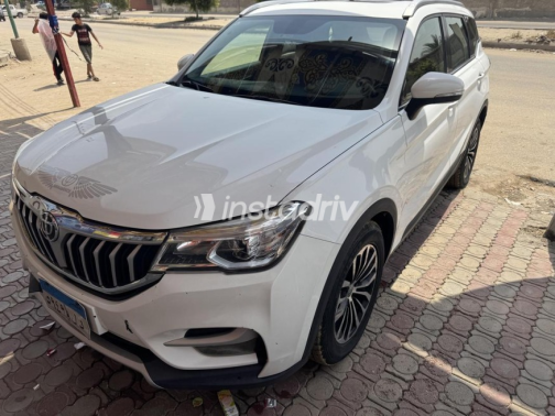Brilliance V6 2019 White Automatic Used for Sale in Greater Cairo ( Cairo + Giza) - 2