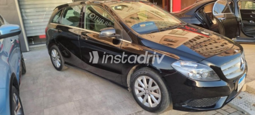 مرسيدس B 180 2014 أسود أوتوماتيك مستعملة للبيع في المعادى - 2