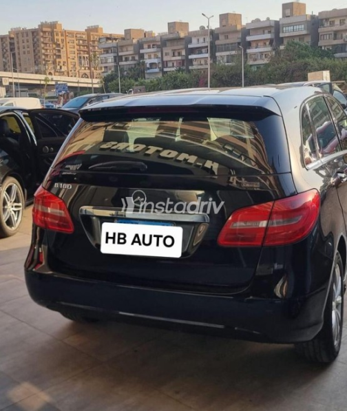 مرسيدس B 180 2014 أسود أوتوماتيك مستعملة للبيع في المعادى - 9