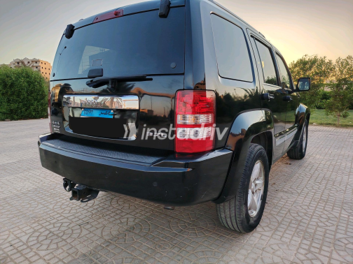 Jeep Cherokee 2010 Black Automatic Used for Sale in Giza - 6