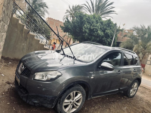 Nissan Qashqai 2012 Gray Automatic Used for Sale in Sohag - 6