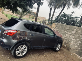 Nissan Qashqai 2012 Gray Automatic Used for Sale in Sohag