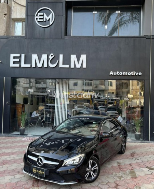 مرسيدس CLA 180 2019 أسود أوتوماتيك مستعملة للبيع في القاهرة - 2