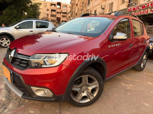 رينو سانديرو 2018 أحمر أوتوماتيك مستعملة للبيع في مدينة نصر - 4