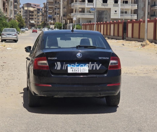 سكودا اوكتافيا A7 2016 أسود أوتوماتيك مستعملة للبيع في المنصورة - 7