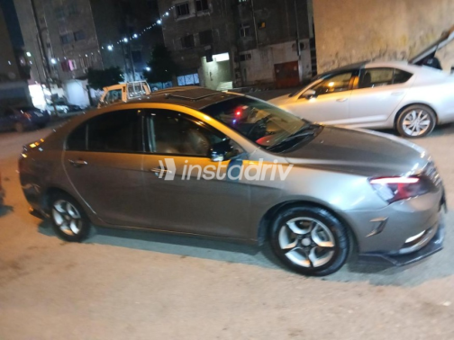 جيلي امجراند 7 2016 رمادي يدوي مستعملة للبيع في مصر الجديدة - 4