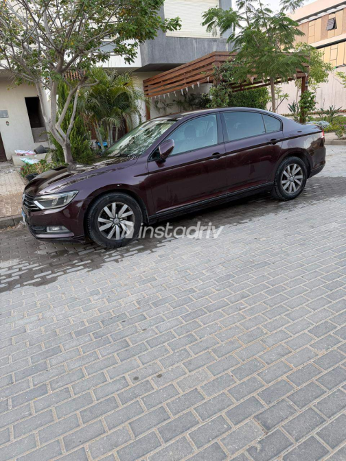 Volkswagen Passat 2017 White Automatic Used for Sale in Giza - 3