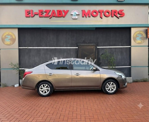 Nissan Sunny 2020 White Automatic Used for Sale in Greater Cairo ( Cairo + Giza) - 5