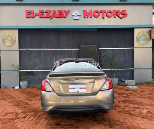 Nissan Sunny 2020 White Automatic Used for Sale in Greater Cairo ( Cairo + Giza) - 6