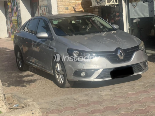 رينو ميجان 2021 فضي أوتوماتيك مستعملة للبيع في مدينة نصر - 1