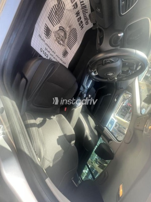 رينو ميجان 2021 فضي أوتوماتيك مستعملة للبيع في مدينة نصر - 3