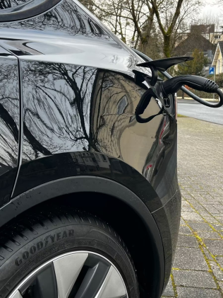 Tesla Model Y 2023 Black Automatic Used for Sale in Cairo