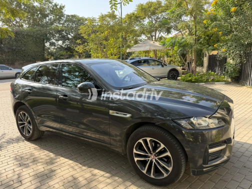 Jaguar F-Pace 2019 Gray Automatic Used for Sale in Giza - 2