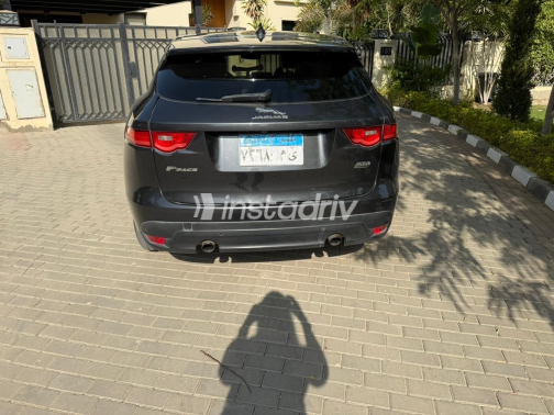 Jaguar F-Pace 2019 Gray Automatic Used for Sale in Giza - 3