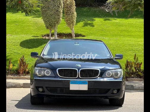 بي ام دبليو 740 2008 أزرق غامق أوتوماتيك مستعملة للبيع في القاهرة - 2