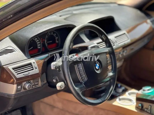 بي ام دبليو 740 2008 أزرق غامق أوتوماتيك مستعملة للبيع في القاهرة - 7