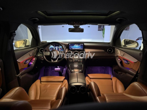 Mercedes GLC 300 2021 White Automatic Used for Sale in Cairo - 10