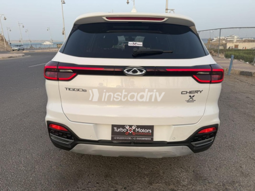 Chery Tiggo 8 2022 White Automatic Used for Sale in Hurghada - 8
