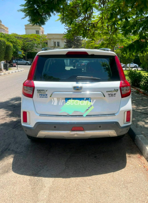 Geely Emgrand X7 2020 White Automatic Used for Sale in Cairo - 2
