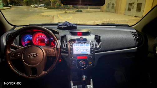 Kia Forte 2010 Silver Automatic Used for Sale in Zagazig - 6