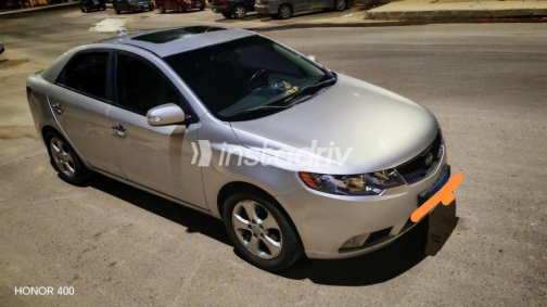 Kia Forte 2010 Silver Automatic Used for Sale in Zagazig - 9